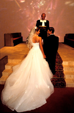 wedding1side_240.jpg